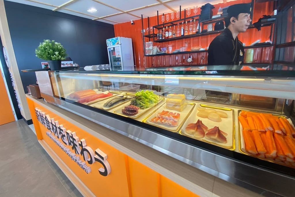 Inside the Nigi Express counter